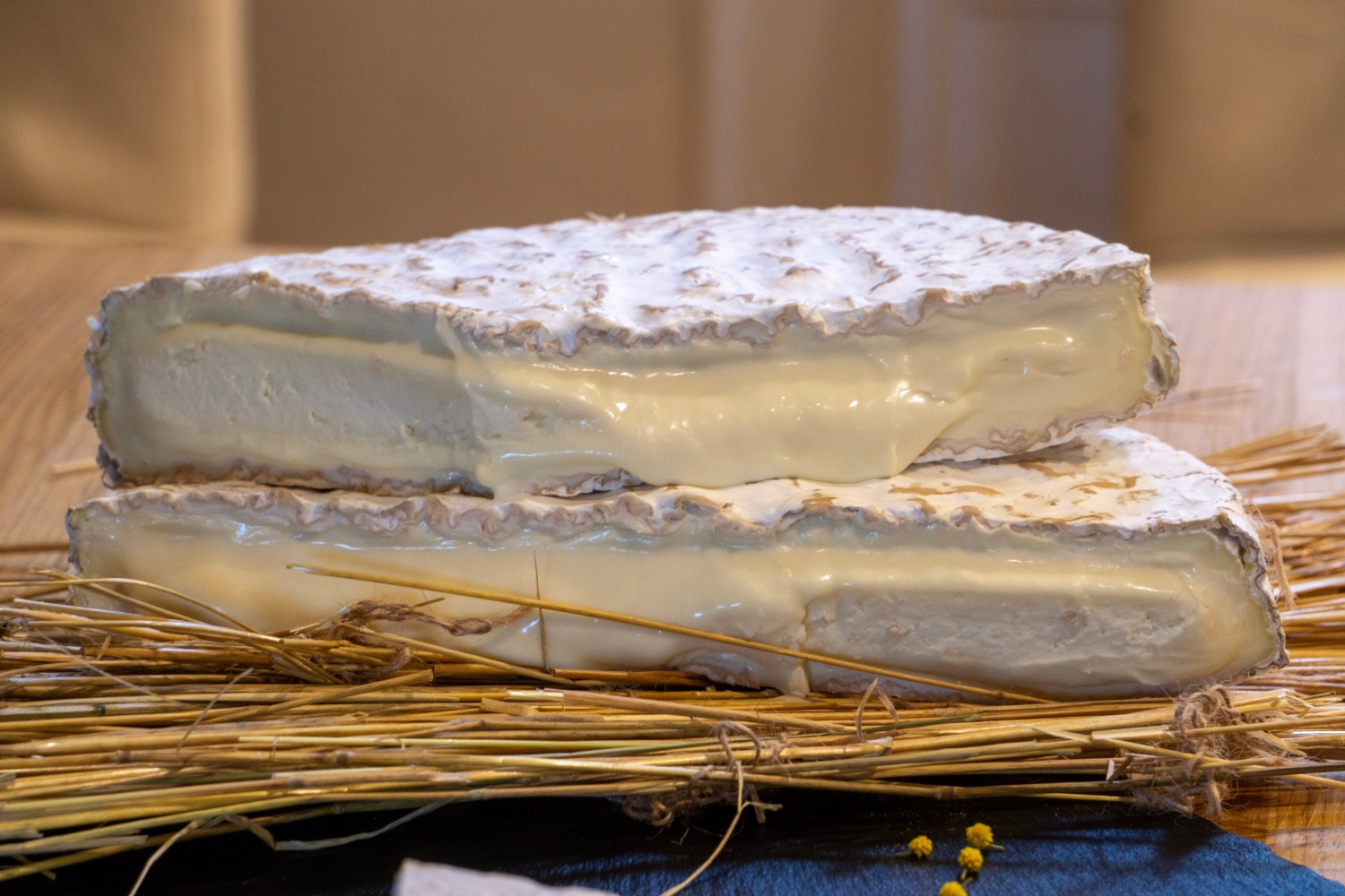 Brie De Melun Aop La Fermette Fromager à Montorgueil French Master Cheese Ripener 